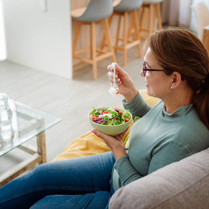 NOURISHING HARMONY: NUTRITION TIPS TO SUPPORT A WOMAN’S HORMONAL SYSTEM